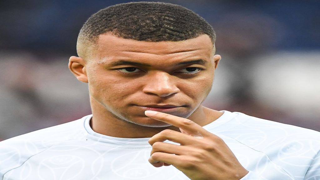 Kylian Mbappé muestra su maquinón en las redes sociales