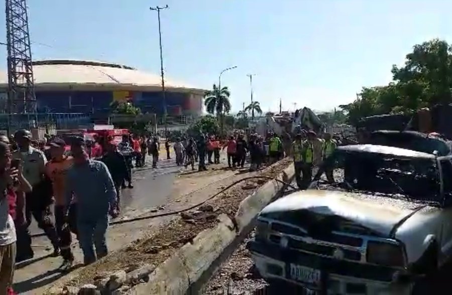 Nueve heridos y cinco fallecidos tras choque en La Guaira: