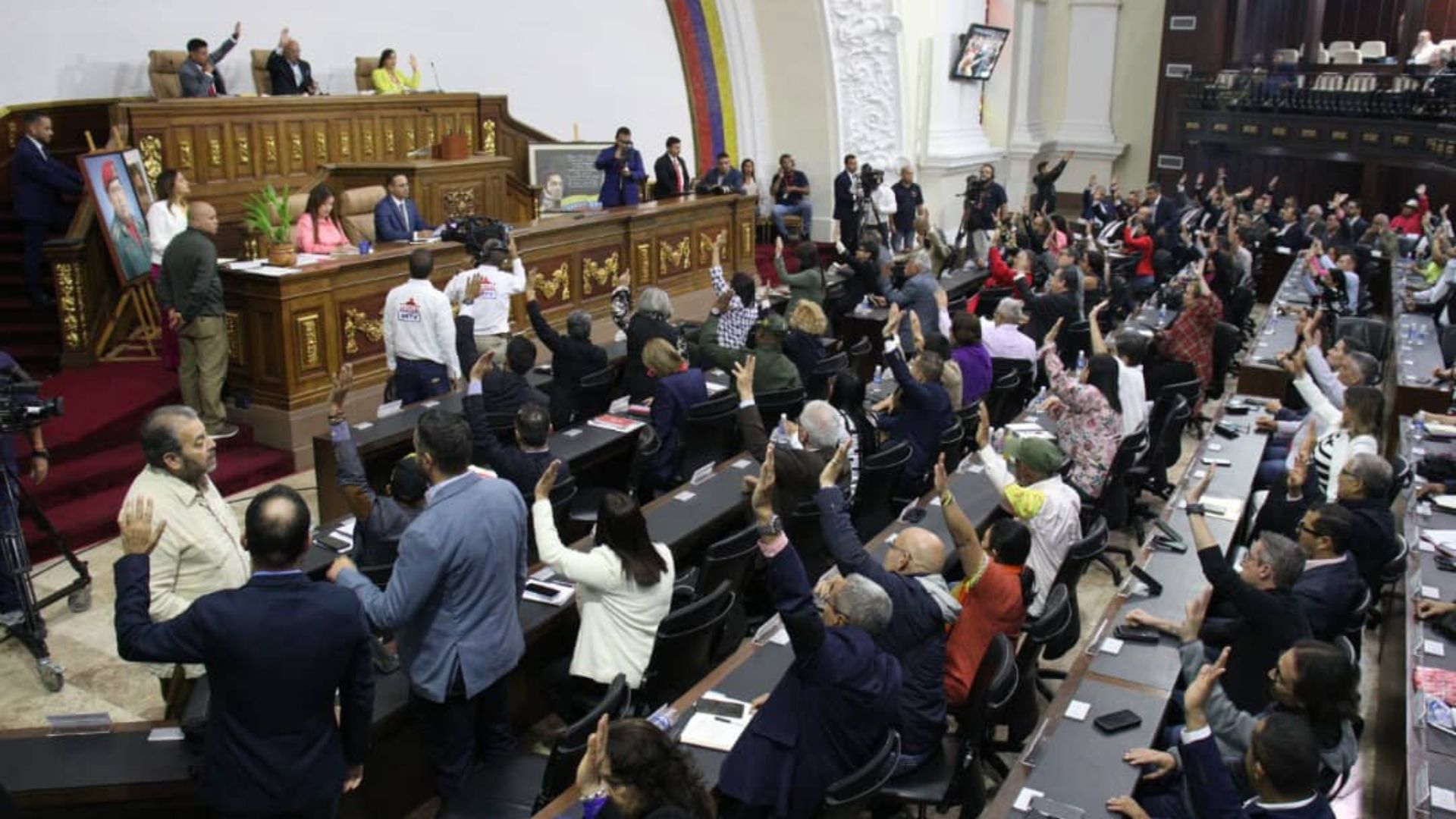 La Asamblea Nacional respalda la operación en la cárcel de Tocorón.