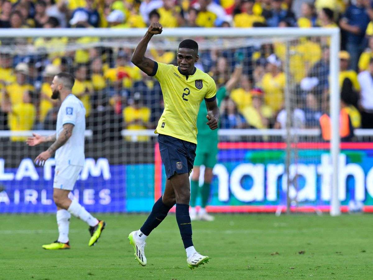 Ecuador remonta para vencer a Uruguay