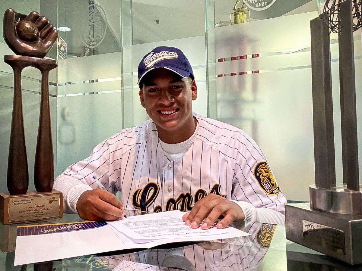 Leones se refuerza con el prospecto Gilberto Rojas