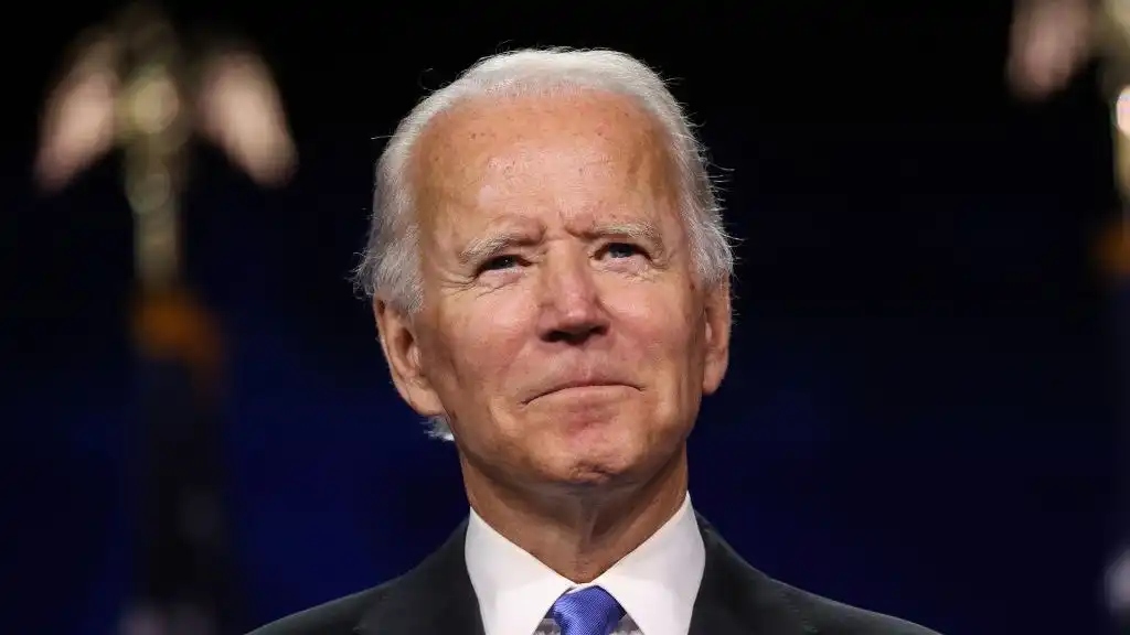 Joe Biden protagonizó un “bochornoso” momento