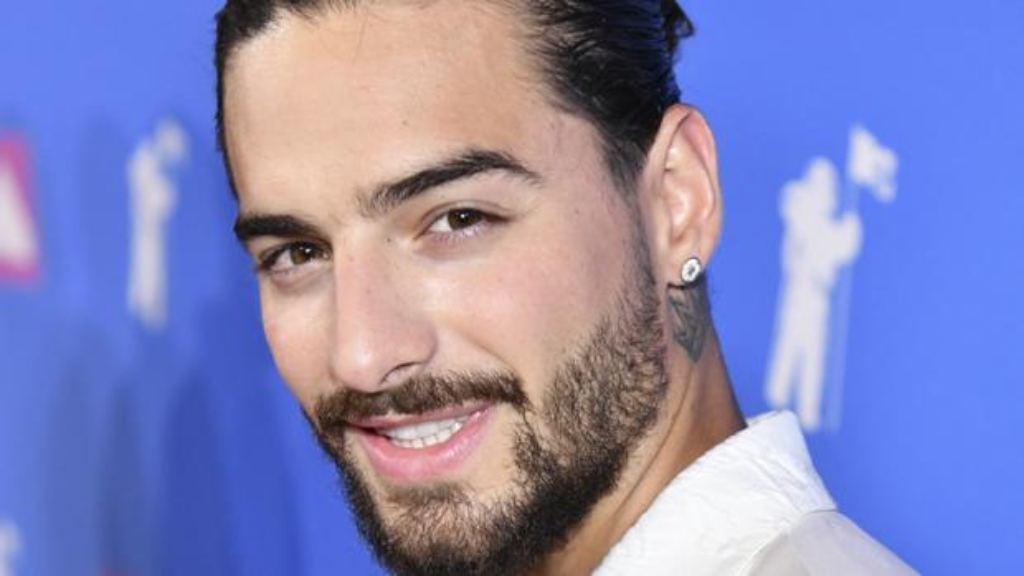 Maluma se muestra feliz con su nuevo amor en redes sociales