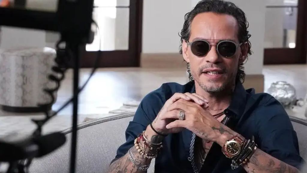 Periodista venezolana acusa a Marc Anthony de “maltratador”