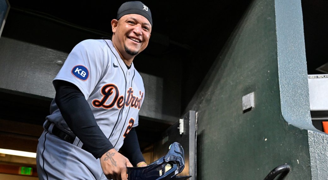 Padres de Miguel Cabrera se robaron el show en pleno juego