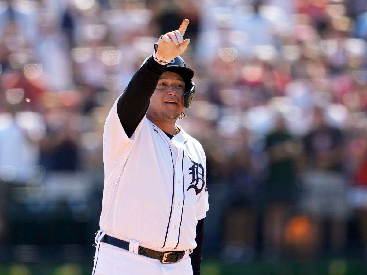 Miguel Cabrera alcanza el nivel de Reggie Jackson