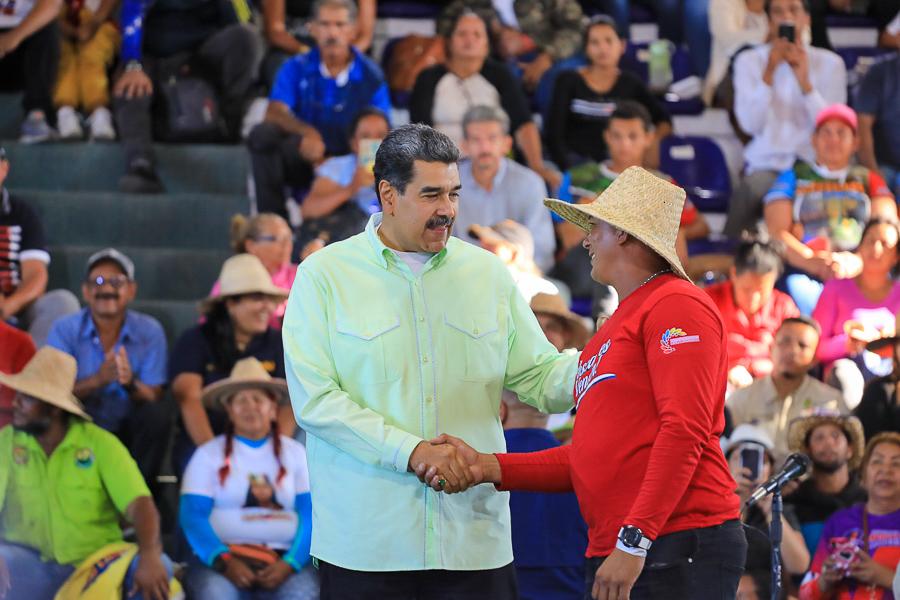 El Gobierno venezolano aprueba un fondo de US$5,06 millones para financiar a campesinos y pescadores