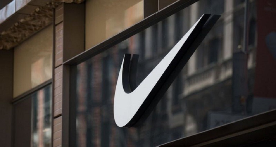 Los inversores de Nike rechazan propuestas sobre igualdad salarial y derechos humanos