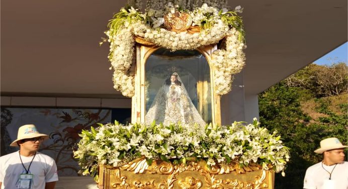 Por la confraternidad entre las personas pidió Obispo en el Día de la Virgen +VIDEO