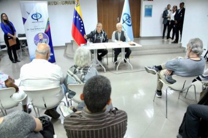 El Ministerio Público confirmó que Saab recibió el documento y habló con los solicitantes