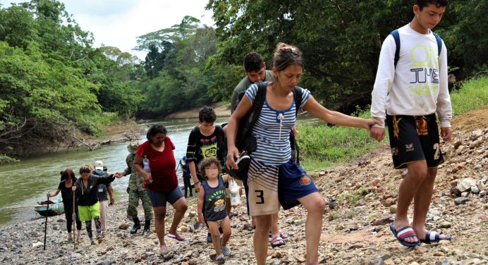 Colombia solicita responsabilidad regional para financiar éxodo de migrantes venezolanos