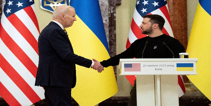 Biden hizo este anuncio al inicio de una reunión en la Casa Blanca entre miembros de su Gobierno y el ucraniano, encabezado por el presidente Volodímir Zelenski.