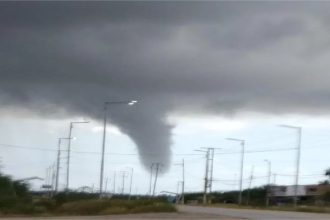 ¡Margarita! Tromba marina se observa en las costas de Punta de Piedras +Video