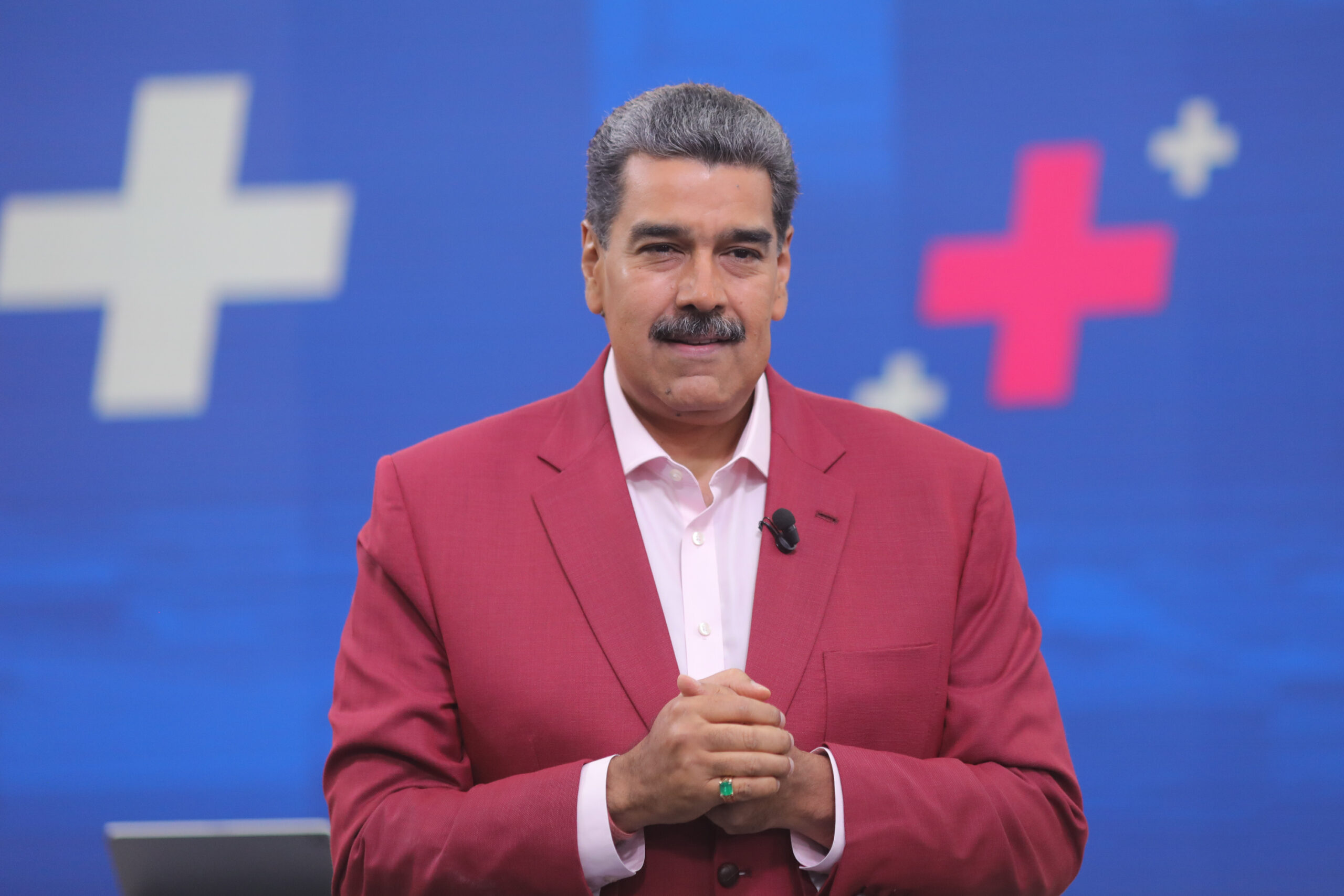 Maduro insta a Estados Unidos a aclarar el destino de la supuesta ayuda humanitaria