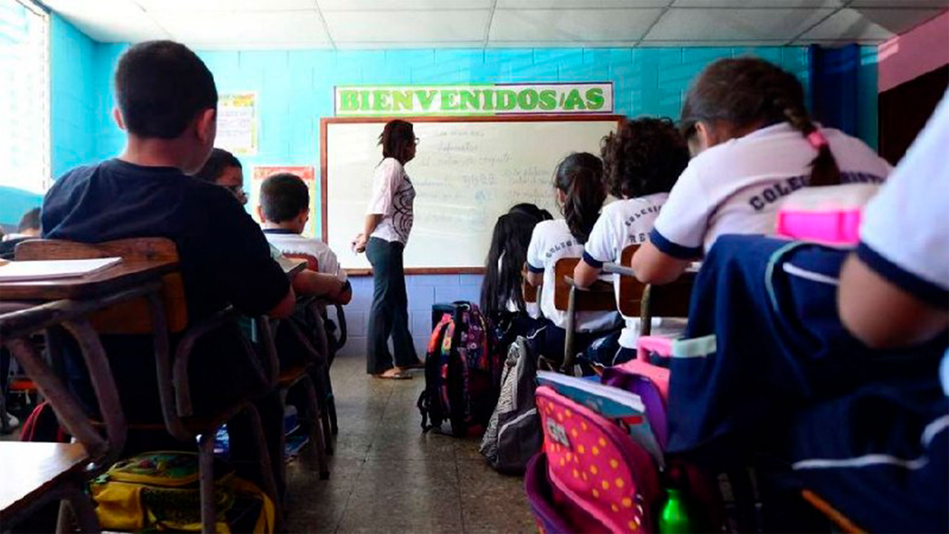 Ocho millones de estudiantes vuelven a clases en Venezuela