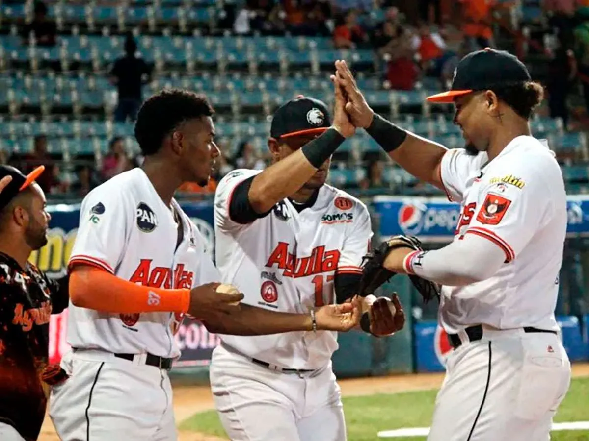 Las Águilas vencen en un emocionante partido a los Tigres en 12 entradas