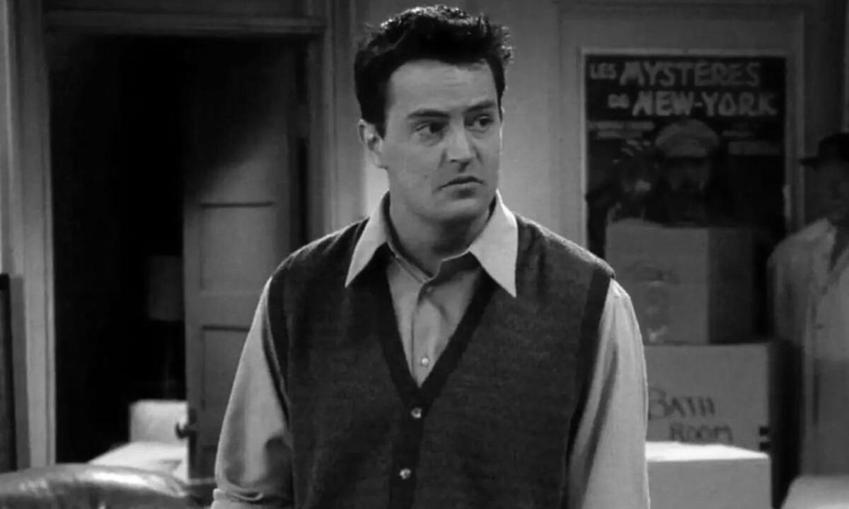 Fallece Matthew Perry, el inolvidable intérprete de Chandler en la exitosa serie “Friends”