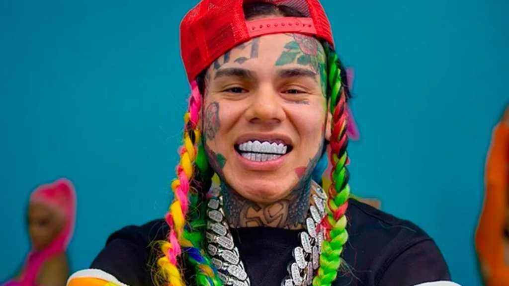 Tekashi es puesto en libertad bajo fianza (+video)