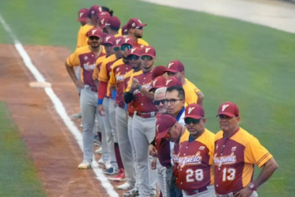 Los brasileros atacaron en el segundo inning al equipo criollo