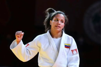 No obstante, en semifinales no pudo contra la puertorriqueña María Pérez.