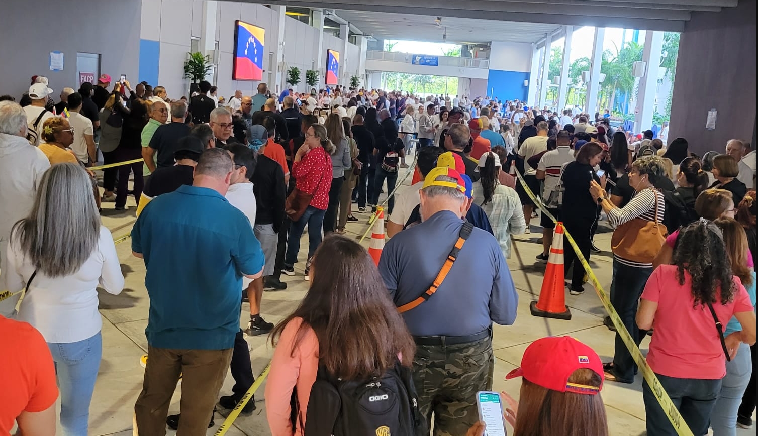 Elecciones primarias de la oposición en Miami arrancan sin contratiempos