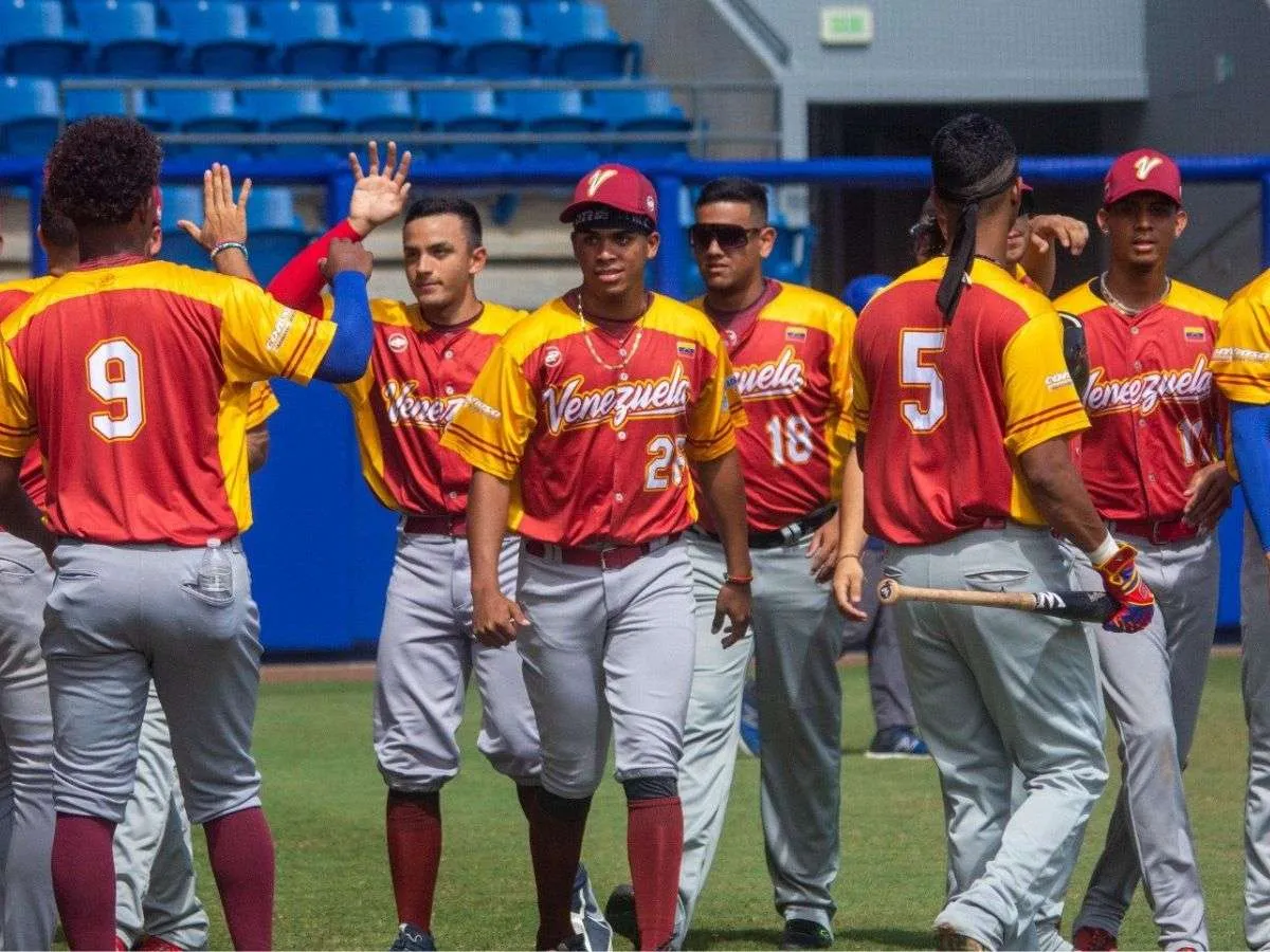 El equipo de béisbol Sub-23 muestra su fortaleza al enfrentarse a Costa Rica