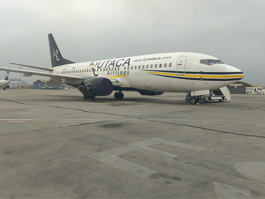 El avión de la selección nacional de fútbol de Venezuela finalmente logra despegar de Perú