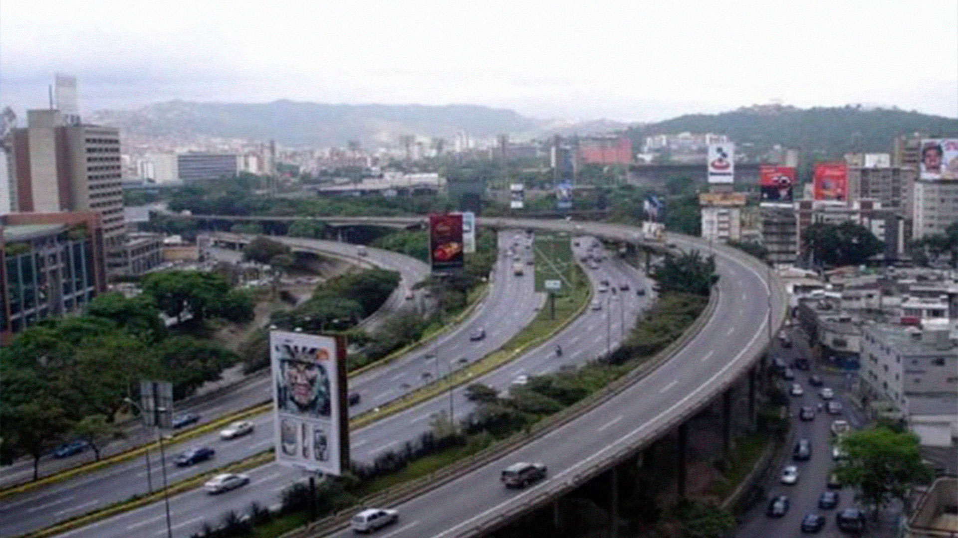 Parcialmente cerrada la Autopista Gran Cacique Guaicaipuro