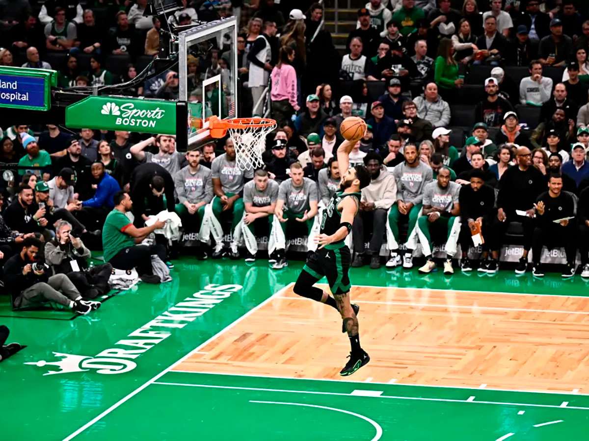 Tatum y los Celtics arrasan a los Knicks