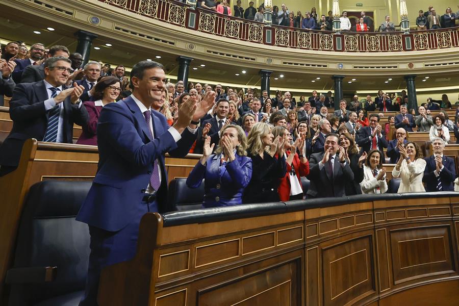 El Congreso español vuelve a elegir a Pedro Sánchez, del partido socialista, como presidente del Gobierno