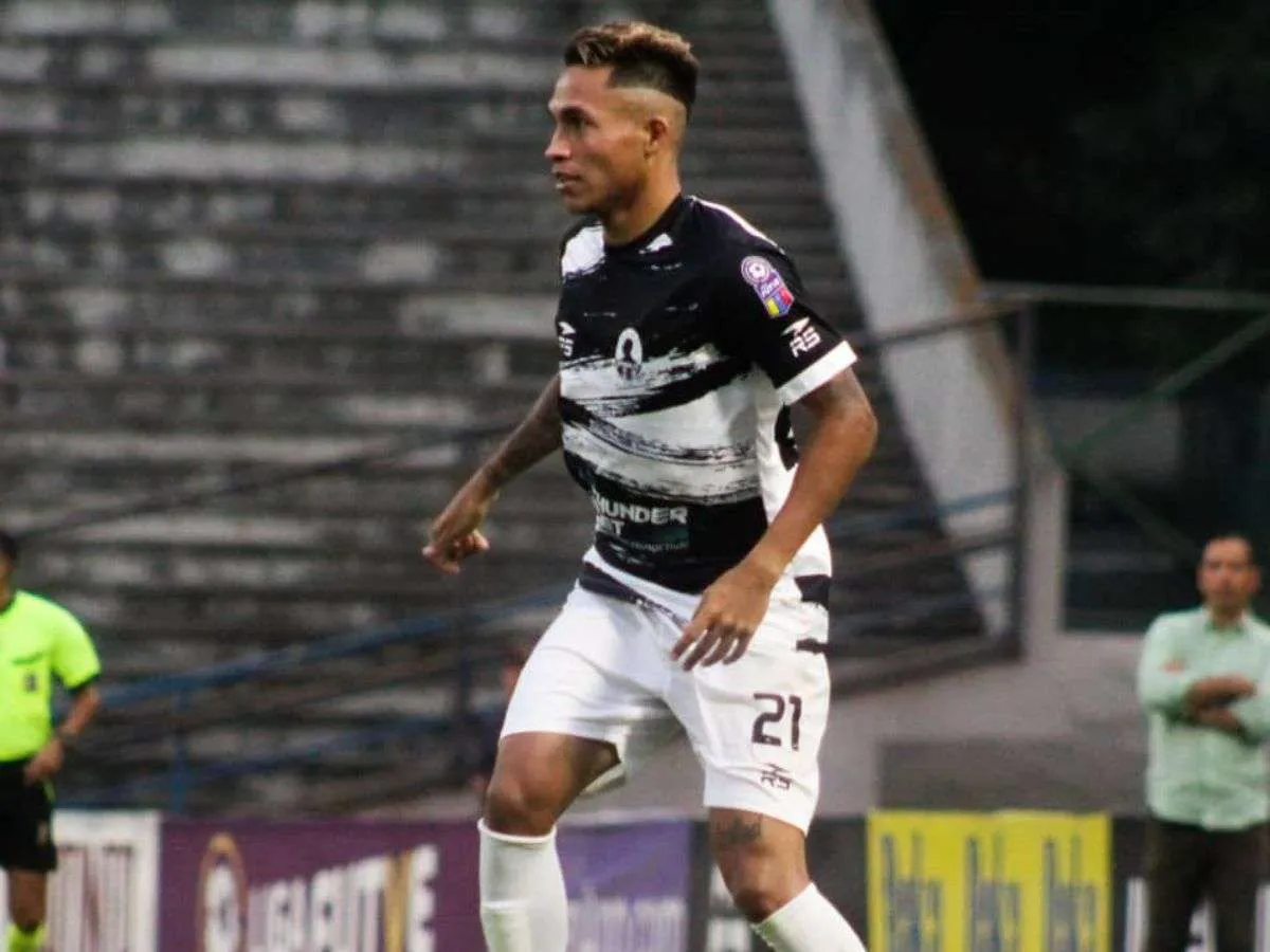 Robert Garcés ficha por Metropolitanos