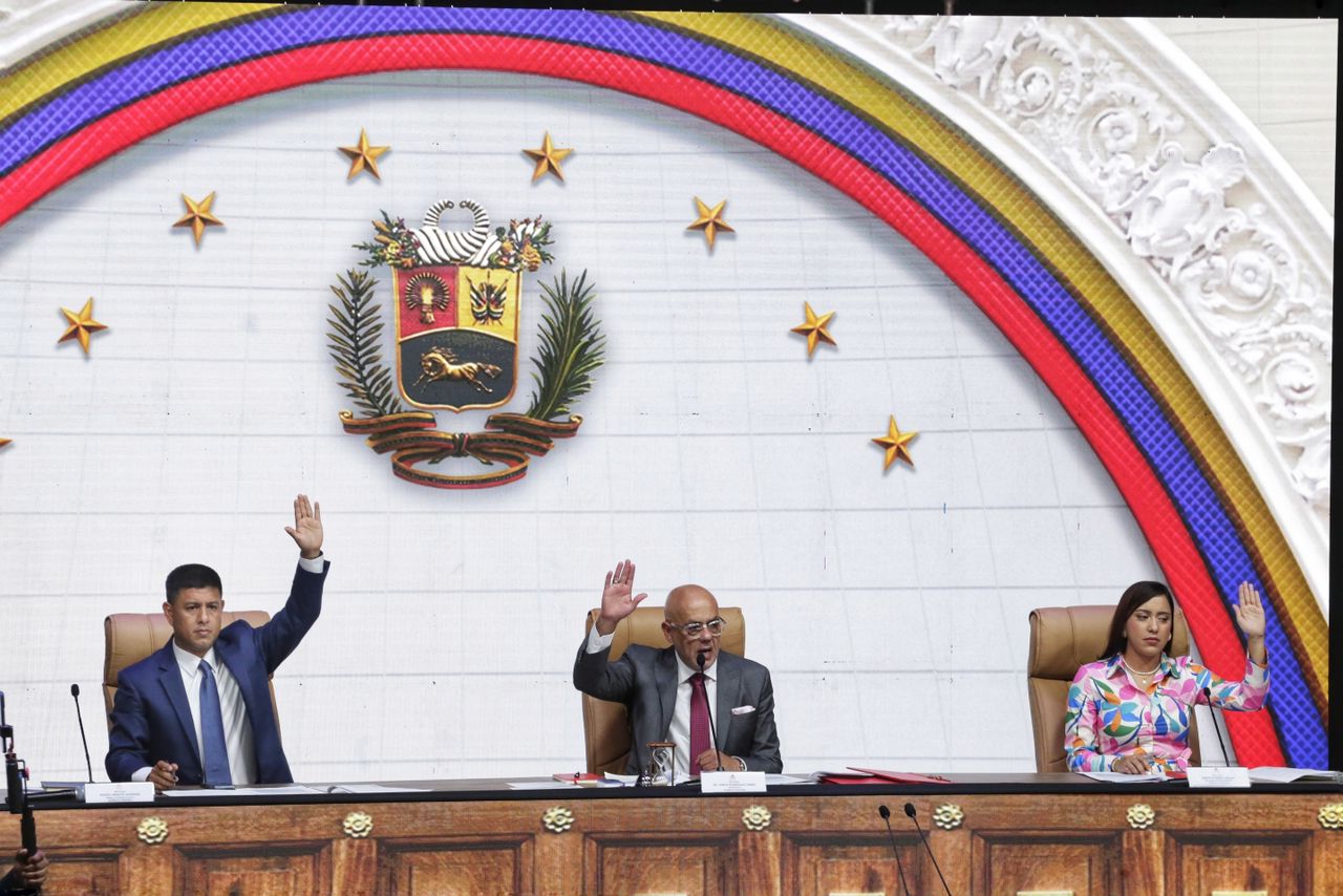 Jorge Rodríguez resalta la importancia del referéndum sobre el Esequibo y propone mejoras.