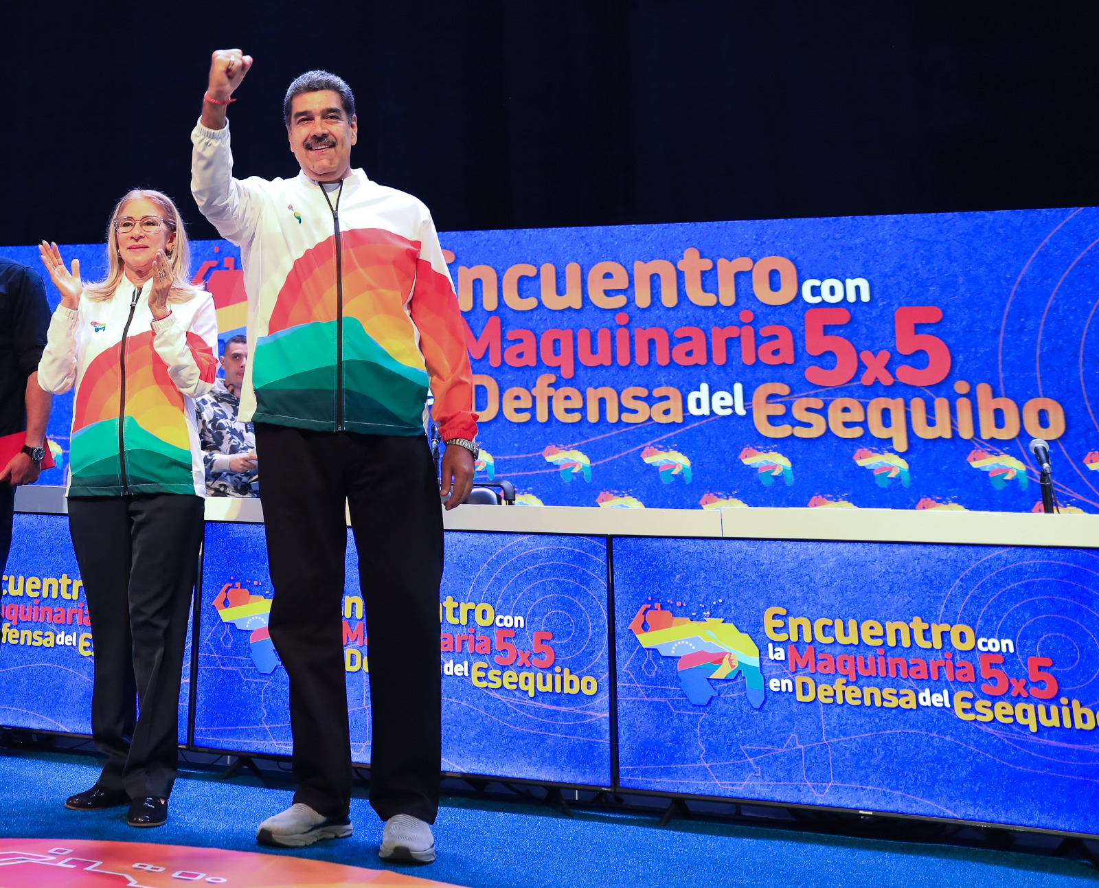 Maduro implementa el plan 5×5 para asegurar el éxito del referéndum consultivo