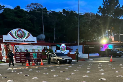 Dos colombianos detenidos en Táchira con 100 envoltorios de cocaína