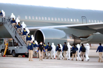 Venezuela no autorizó llegada de avión con migrantes expulsados desde Chile