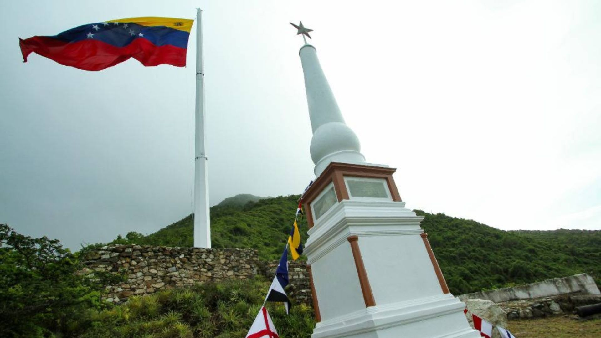 ¡Margarita! Hombre fallece mientras subía el Cerro Matasiete +FOTO