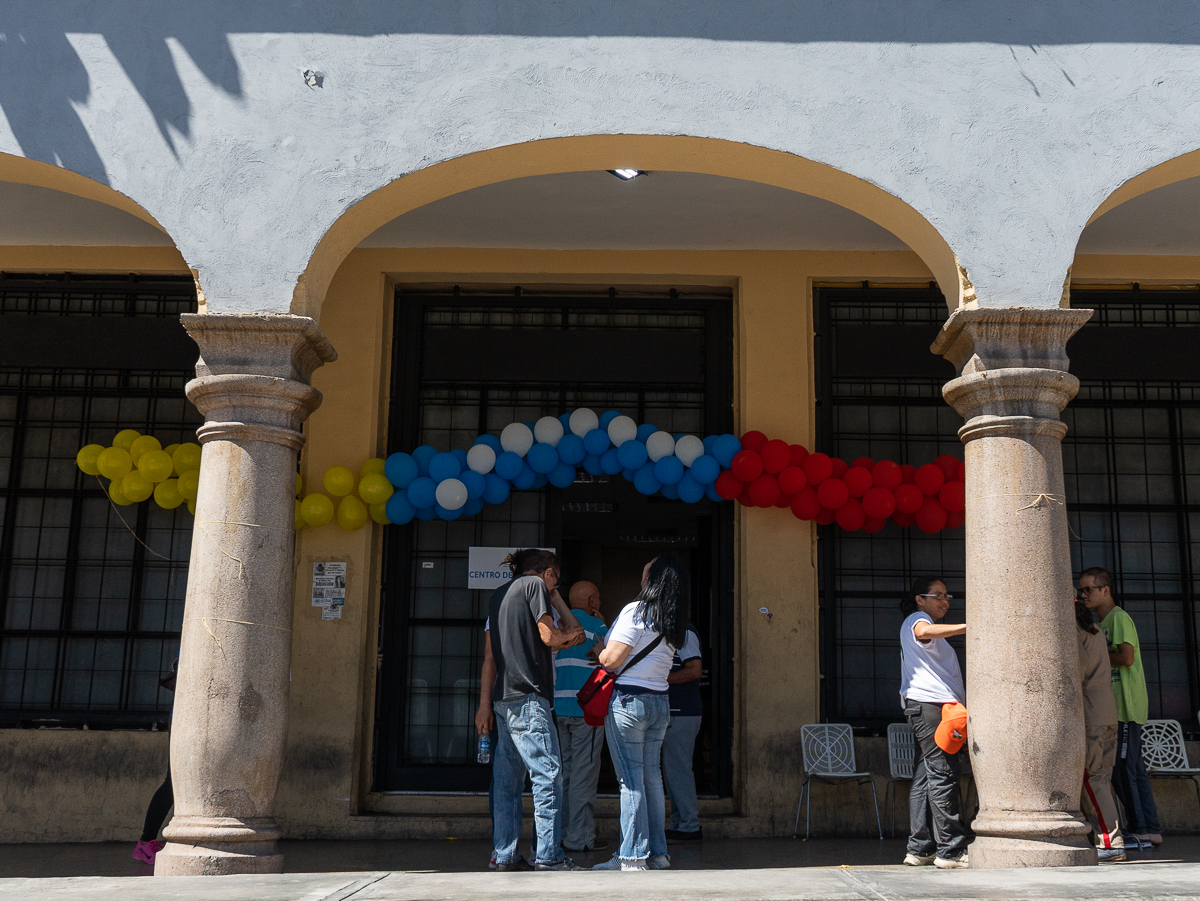 El chavismo aprovecha la extensión para convocar “operación remate” a pesar de que ya no hay electores en fila