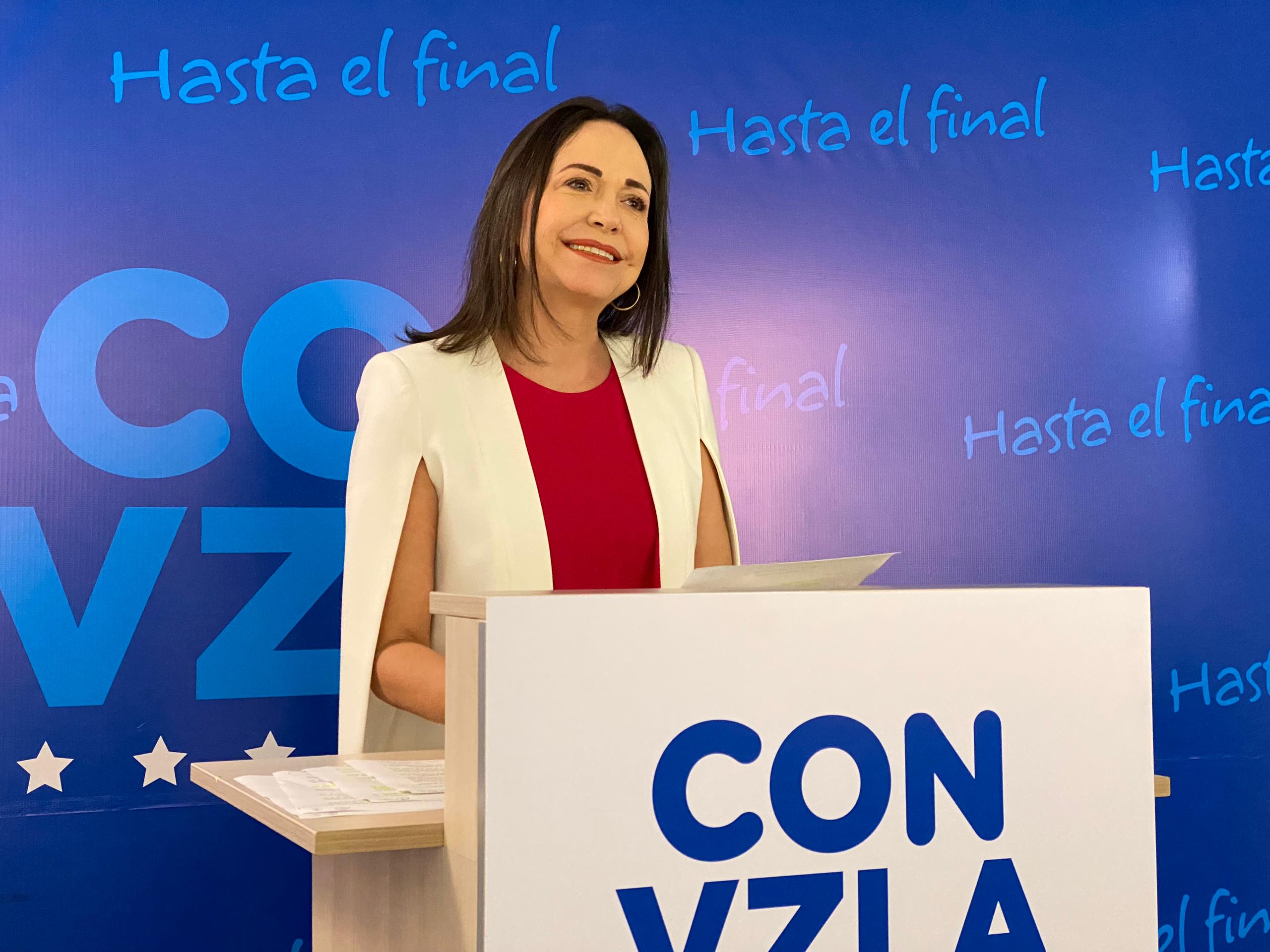 María Corina desafía al gobierno al presentar una reclamación en el TSJ, según Juan Manuel Raffalli.