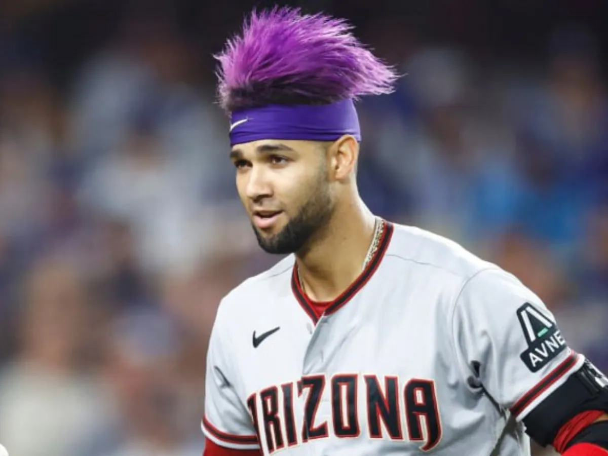 Lourdes Gurriel Jr firma una extensión de contrato con los D-Backs, asegurando su futuro con el equipo.