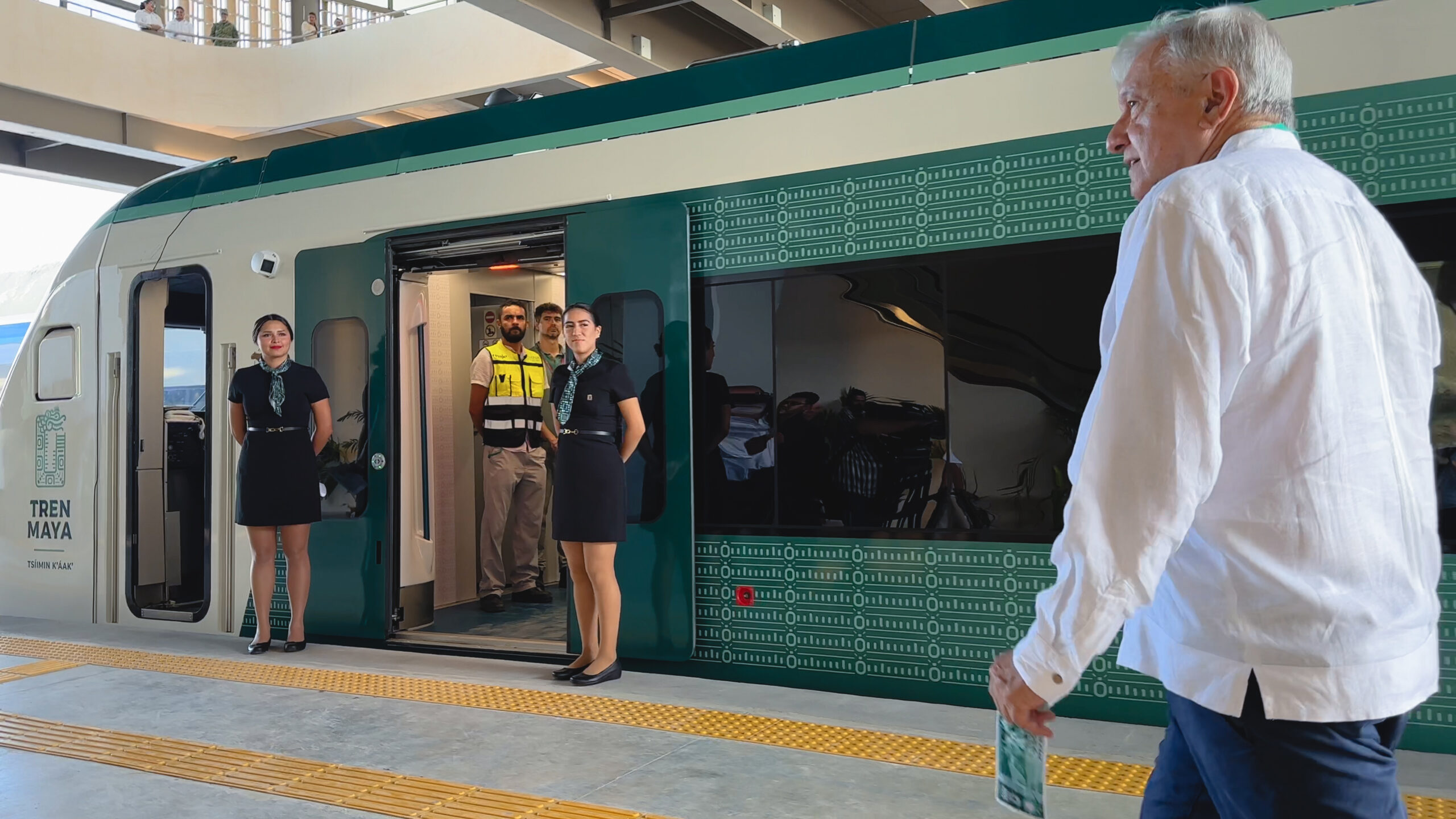 AMLO inaugura la primera línea del tren turístico Maya en México