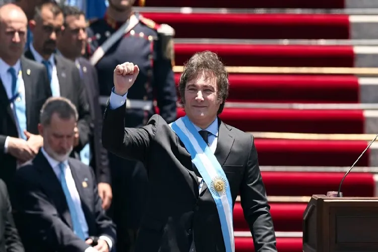 Javier Milei se convierte en el presidente de Argentina