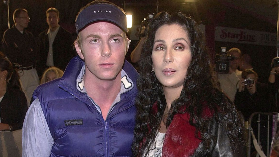 Cher solicita la custodia provisional de su hijo Elijah Blue Allman, de 47 años