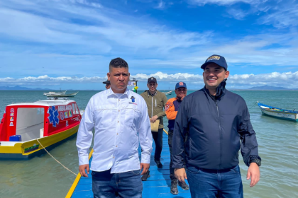 Isla de Coche cuenta nuevamente con muelle y lancha ambulancia