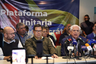 Los opositores también denunciaron la intimidación y coacción contra ciudadanos, principalmente empleados públicos