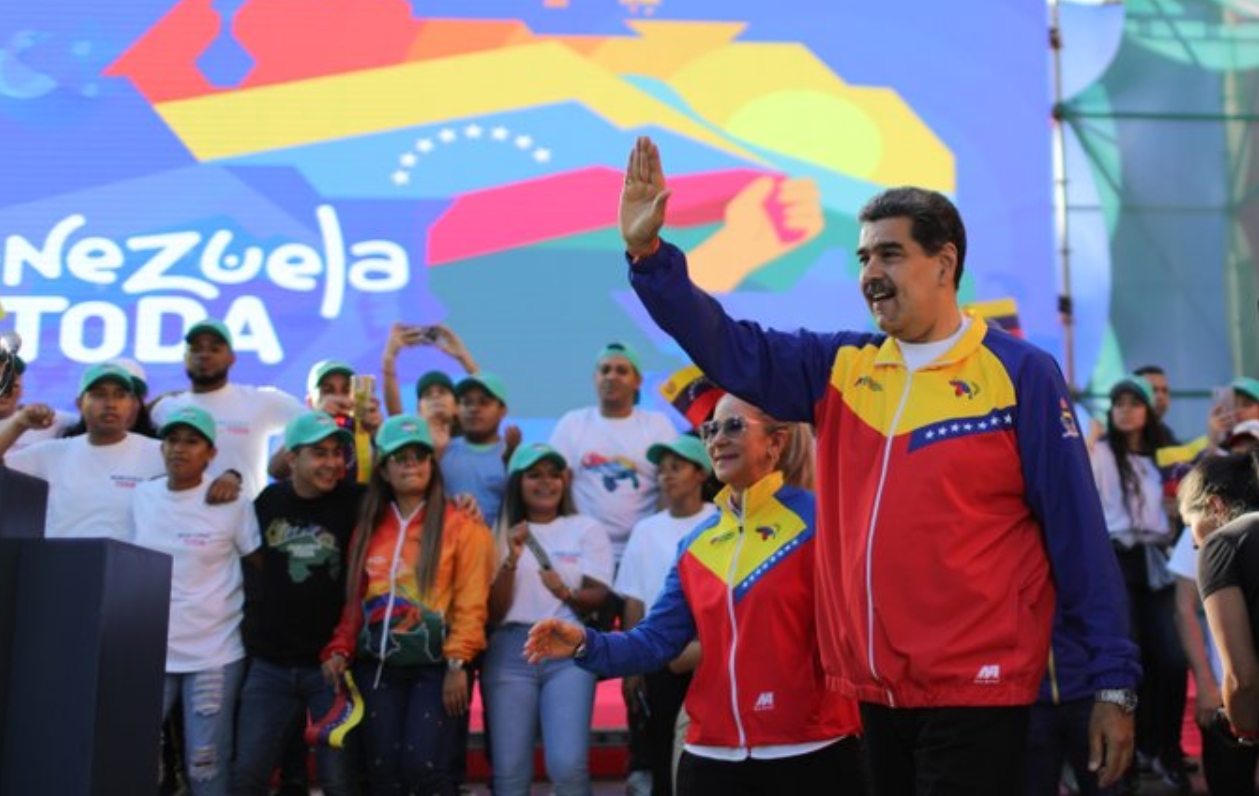 Maduro insta a las bases de VP, PJ y AD a participar en el referendo sobre el Esequibo