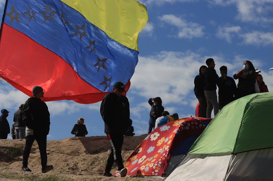 OIM y ACNUR solicitan 1.590 millones de dólares para brindar asistencia a la población venezolana hasta el año 2024.