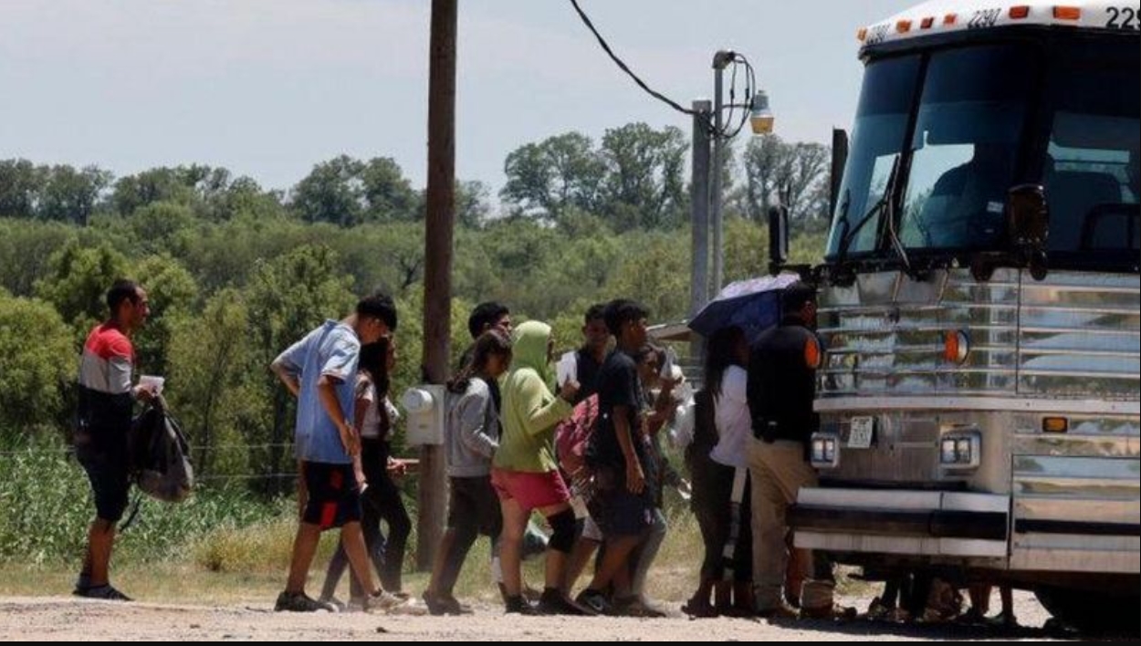 Texas aprueba medidas más estrictas contra la inmigración ilegal en la frontera de Estados Unidos