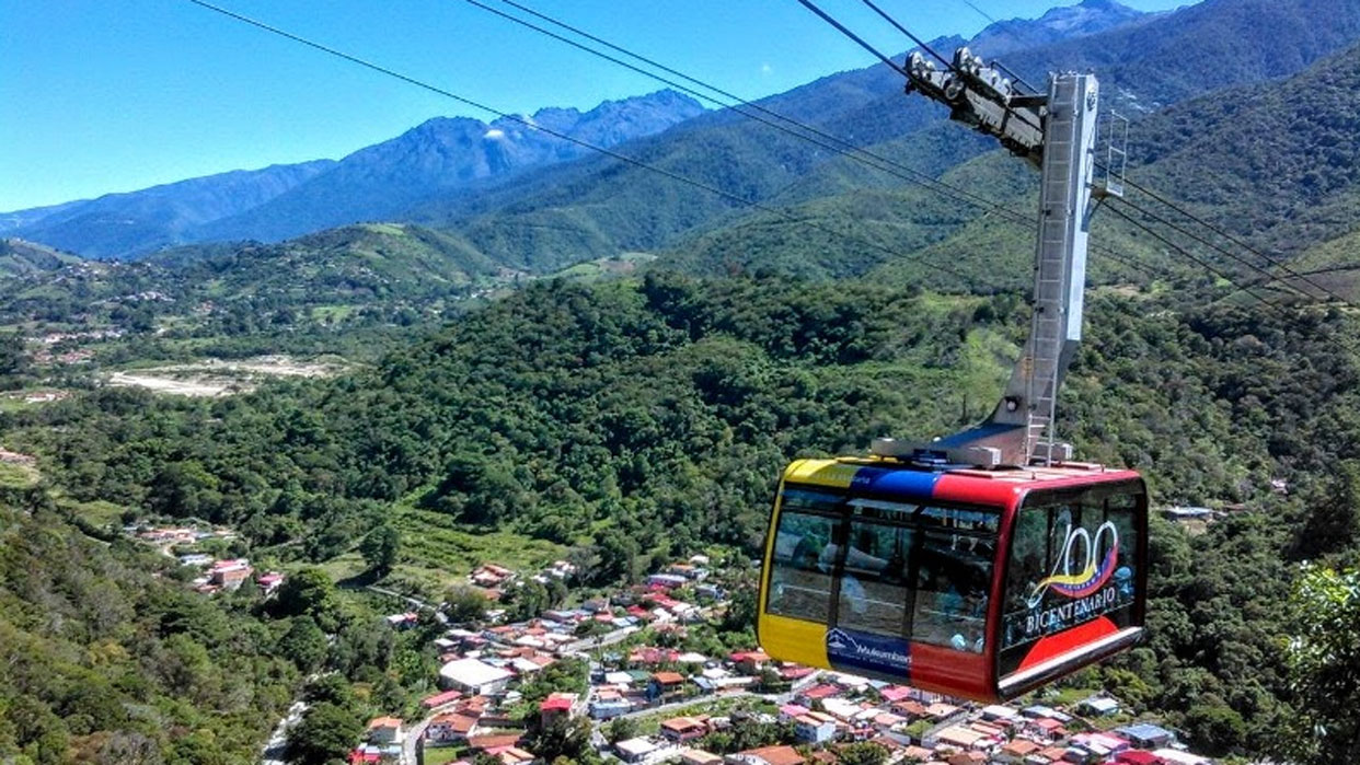 El Teleférico Mukumbarí estará completamente operativo para estas navidades