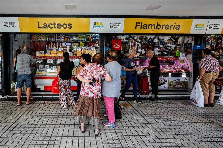 La inflación en Argentina supera a la de Venezuela en 2023