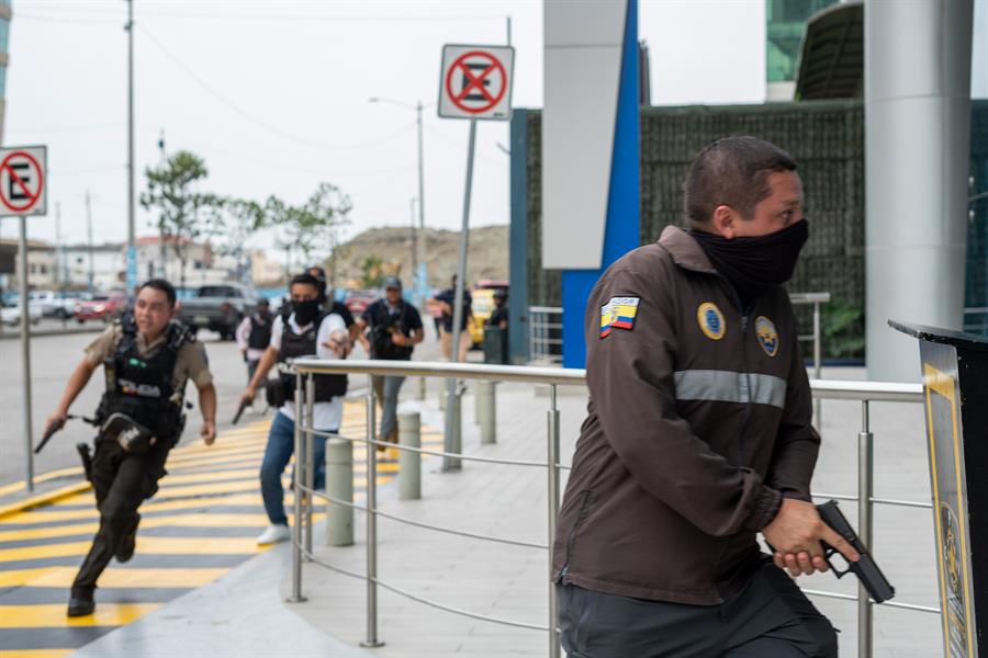 Reportan 10 fallecidos en incidentes violentos en Ecuador, según las autoridades